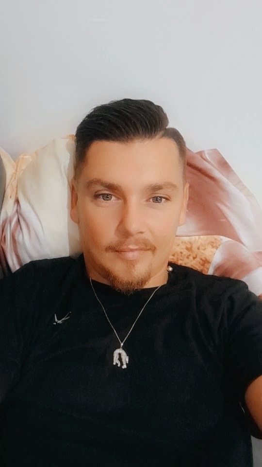 Profil de Alyre